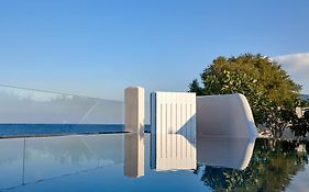 Incognito Beach Villa Santorini